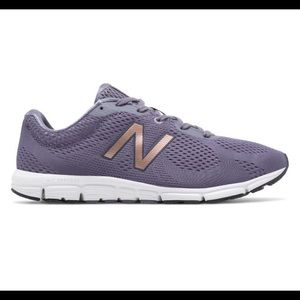Women's New Balance 600v2 Sneakers